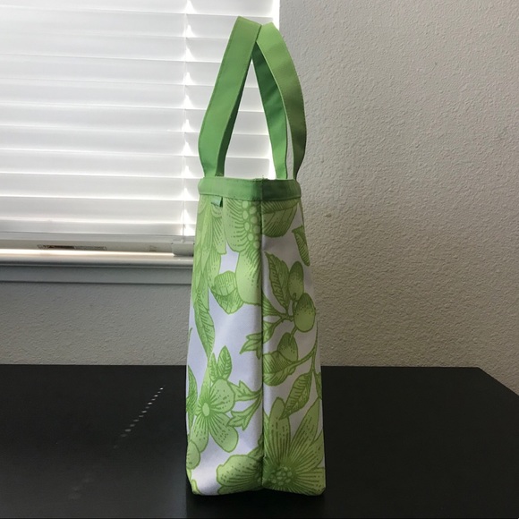 Clinique tote bag. Only used once! - Picture 3 of 7